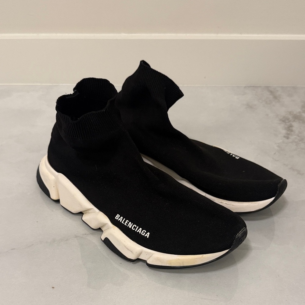 🔥SEND OFFERS🔥Men’s Balenciaga sock sneakers - Picture 2 of 8